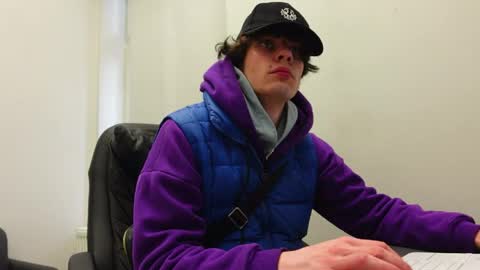 DANIEL SHAWN online show from 04.04.26