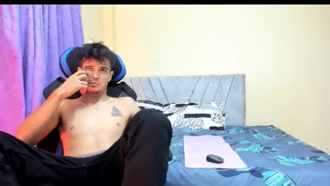 daniel_velez26 online show from 11.13.25