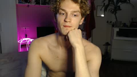 Snapshot of daniel_yumm chatting on 05.26.26 Daniel online show from 05.26.26