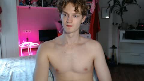 Snapshot of daniel_yumm chatting on 05.27.26 Daniel online show from 05.27.26