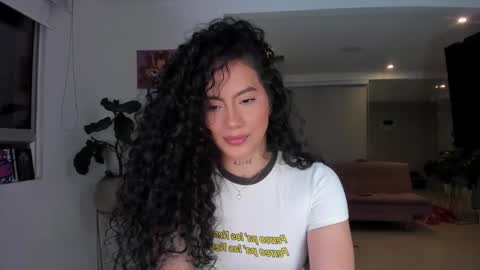 Snapshot of daniela_arenas chatting on 01.30.25 daniela_arenas online show from 01.30.25