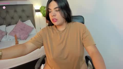 D A N I online show from 11.19.25