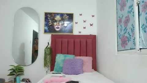 Snapshot of daniela_lan chatting on 11.09.25 daniela_lan online show from 11.09.25