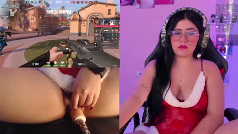 Snapshot of danielamendez__ chatting on 12.19.24 Dani online show from 12.19.24