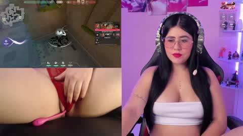 Snapshot of danielamendez__ chatting on 12.26.24 Dani online show from 12.26.24
