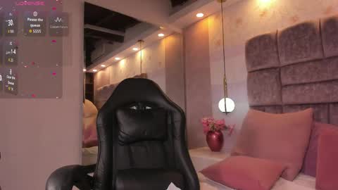 danielamonett online show from 05.18.26