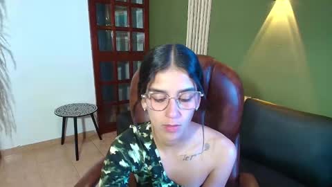 danielamonroe online show from 10.21.25