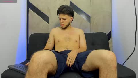 Snapshot of danielclarton chatting on 03.07.25 DANIEL online show from 03.07.25