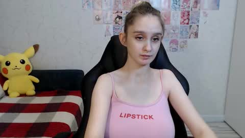 Snapshot of daniella_martin chatting on 11.08.25 Daniella Martin online show from 11.08.25