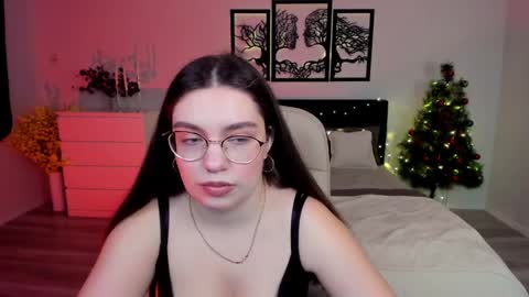 Snapshot of daniellasweet20 chatting on 12.16.24 Daniella online show from 12.16.24