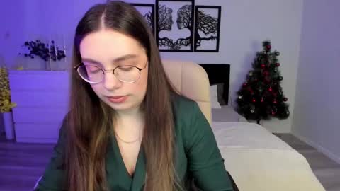 Snapshot of daniellasweet20 chatting on 12.17.24 Daniella online show from 12.17.24