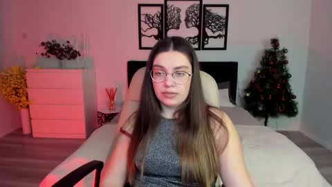 Snapshot of daniellasweet20 chatting on 12.20.24 Daniella online show from 12.20.24