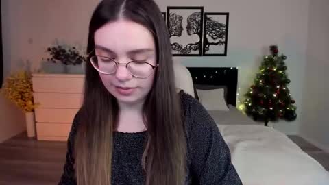 Snapshot of daniellasweet20 chatting on 12.22.24 Daniella online show from 12.22.24