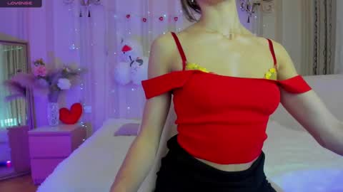 Snapshot of danielle_thomas chatting on 02.22.25 Danielle online show from 02.22.25