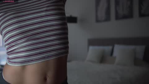 Snapshot of danielle_thomas chatting on 09.13.25 Danielle online show from 09.13.25