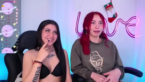 Snapshot of daniellerose_ chatting on 12.14.24 Danielle Rose online show from 12.14.24