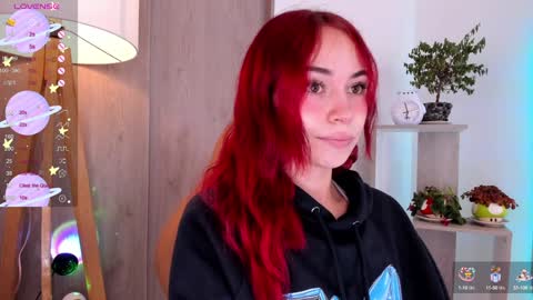 Snapshot of daniellerose_ chatting on 12.26.24 Danielle Rose online show from 12.26.24