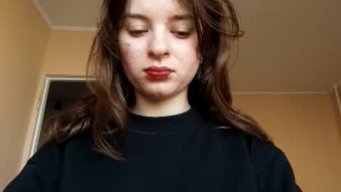 Snapshot of daniellevaulet chatting on 10.30.25 Mia online show from 10.30.25