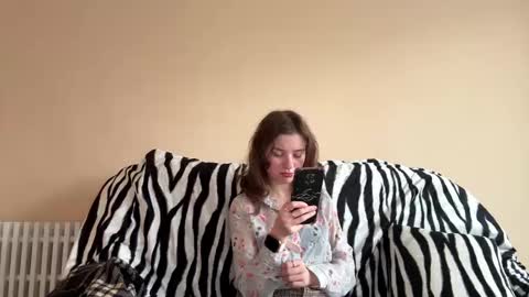 Snapshot of daniellevaulet chatting on 11.26.25 Mia online show from 11.26.25