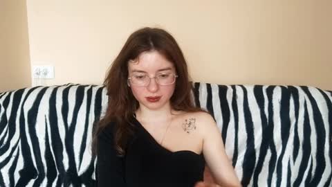 Mia online show from 04.07.26