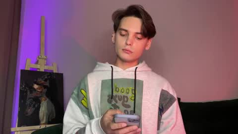 Snapshot of danieltuckerr chatting on 11.08.25 danieltuckerr online show from 11.08.25