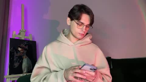 Snapshot of danieltuckerr chatting on 11.27.25 danieltuckerr online show from 11.27.25