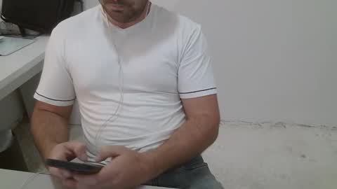 Dani Oli online show from 11.11.25