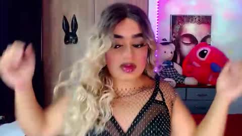 danipein online show from 10.16.25