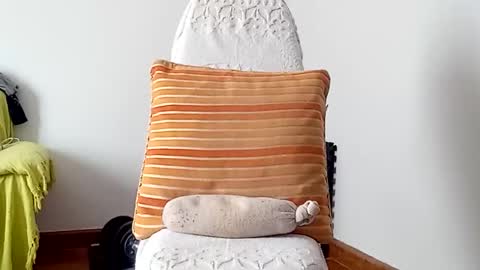 Snapshot of daniroca8 chatting on 10.27.25 daniroca8 online show from 10.27.25