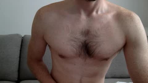 Snapshot of danishguysdicks chatting on 09.17.25 Buzzy online show from 09.17.25