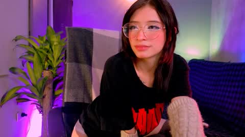 Snapshot of danita_veelz chatting on 02.17.26 danita_veelz online show from 02.17.26