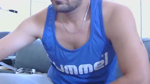 Snapshot of danithenew chatting on 10.17.25 danithenew online show from 10.17.25