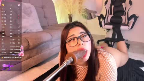 Snapshot of danna_adams1 chatting on 02.28.25 danna_adams1 online show from 02.28.25