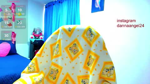 Snapshot of danna_angel chatting on 11.15.25 Danna online show from 11.15.25