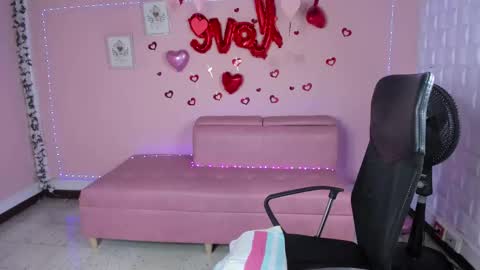 Snapshot of danna_berry chatting on 03.02.25 DannaBerry online show from 03.02.25