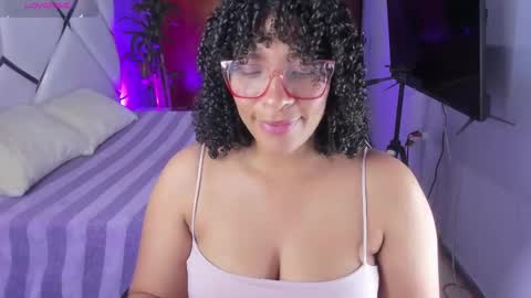 Snapshot of danna_berry chatting on 09.12.25 DannaBerry online show from 09.12.25