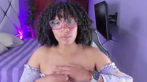 Snapshot of danna_berry chatting on 09.24.25 DannaBerry online show from 09.24.25