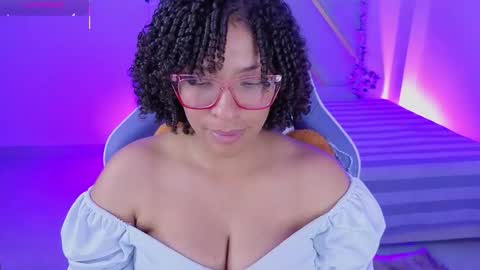 Snapshot of danna_berry chatting on 10.20.25 DannaBerry online show from 10.20.25