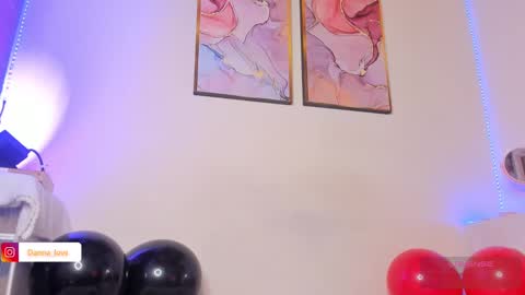 Danna Lovs online show from 02.14.25