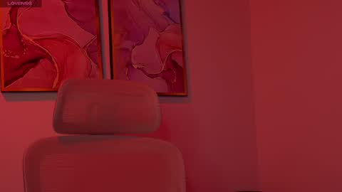 Danna Lovs online show from 03.04.25