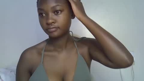 danna_miki online show from 12.15.25