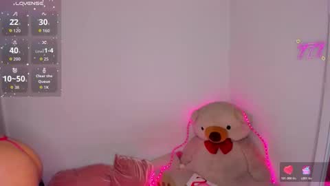 Snapshot of danna_rhodesx chatting on 04.28.26 Danna Rhodes online show from 04.28.26