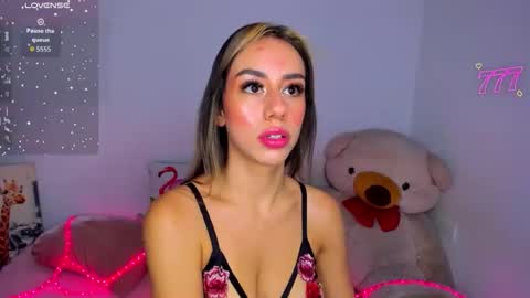 Snapshot of danna_rhodesx chatting on 05.08.26 Danna Rhodes online show from 05.08.26