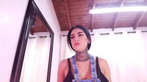 Danna Berlin  online show from 01.11.25