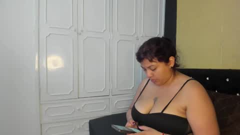 Danna Garza online show from 02.16.25