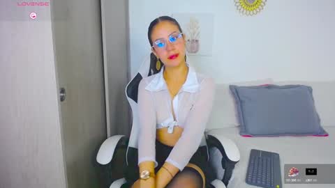 The love of your life  online show from 10.11.25