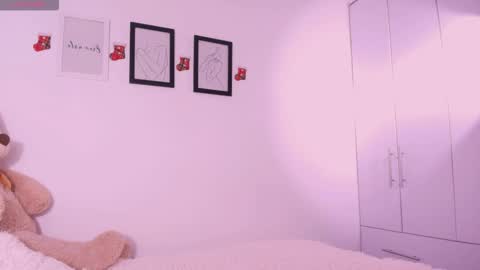 Insta DannaBlueX  online show from 11.27.25