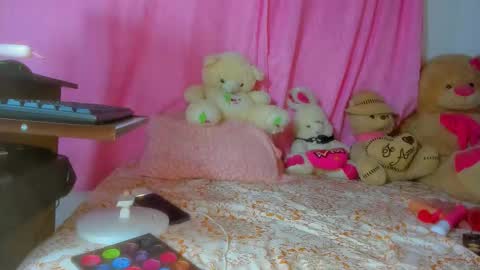 Danna Sofia jeins online show from 10.07.25