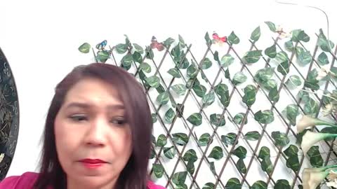 dannamomcerrat online show from 10.16.25