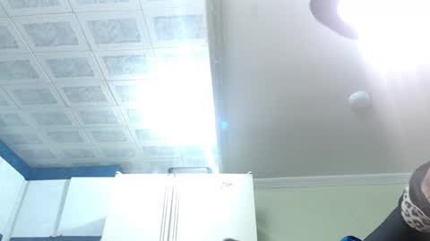 dannamomcerrat online show from 11.30.25